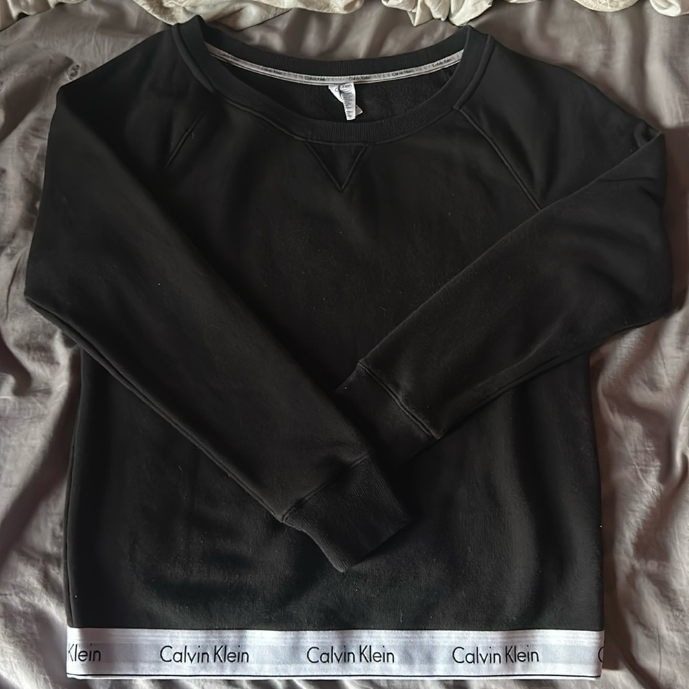 Calvin Klein black crewneck